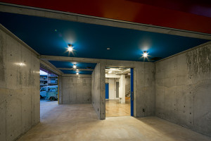 バイクガレージ